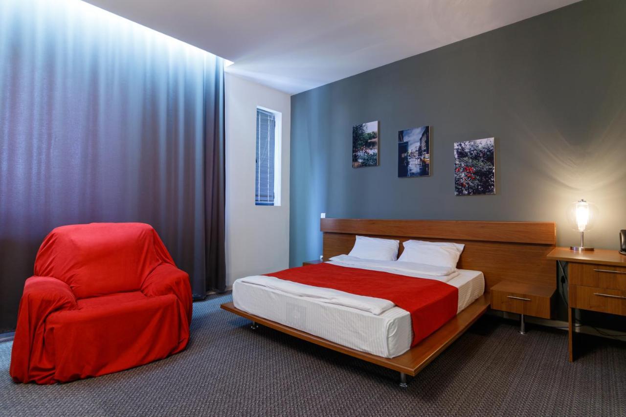 Moscow House Hotel Ереван Екстериор снимка