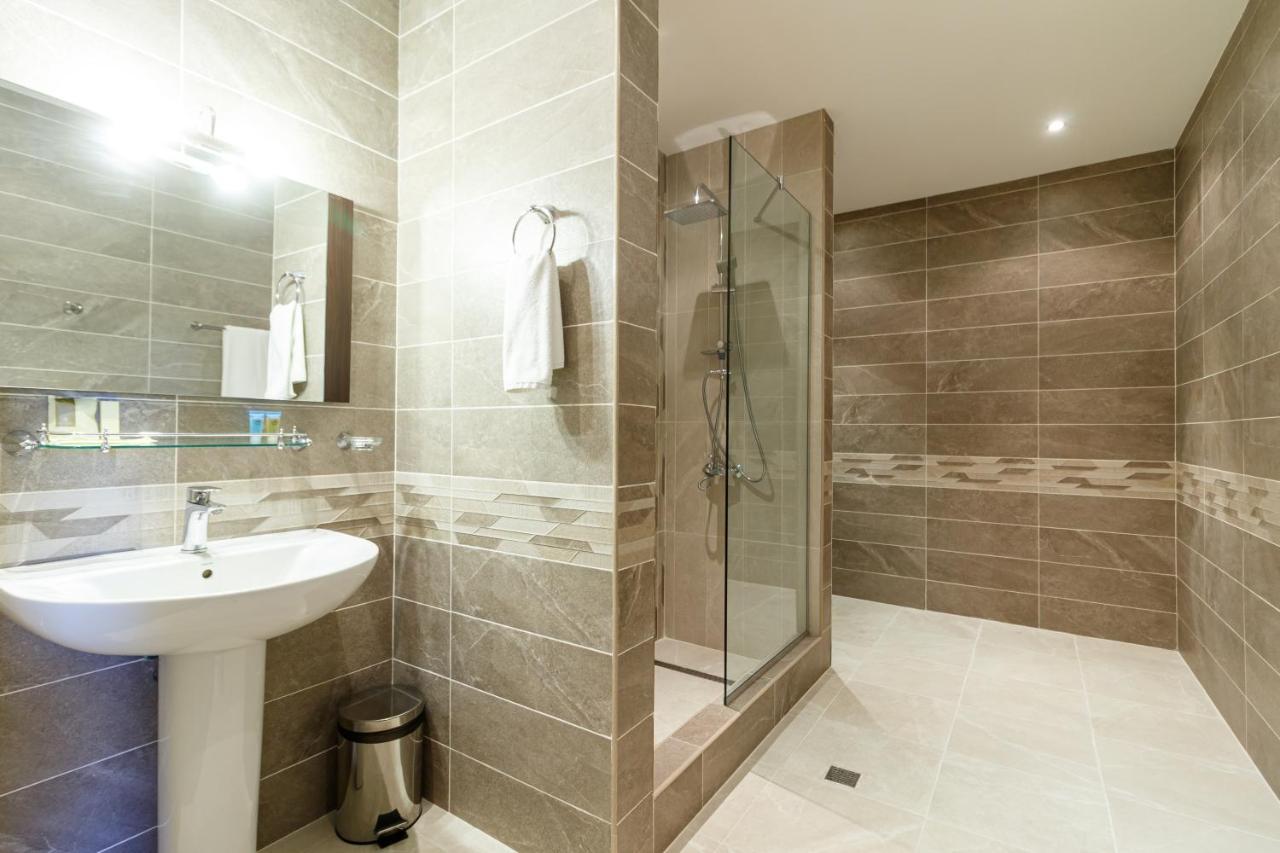 Moscow House Hotel Ереван Екстериор снимка