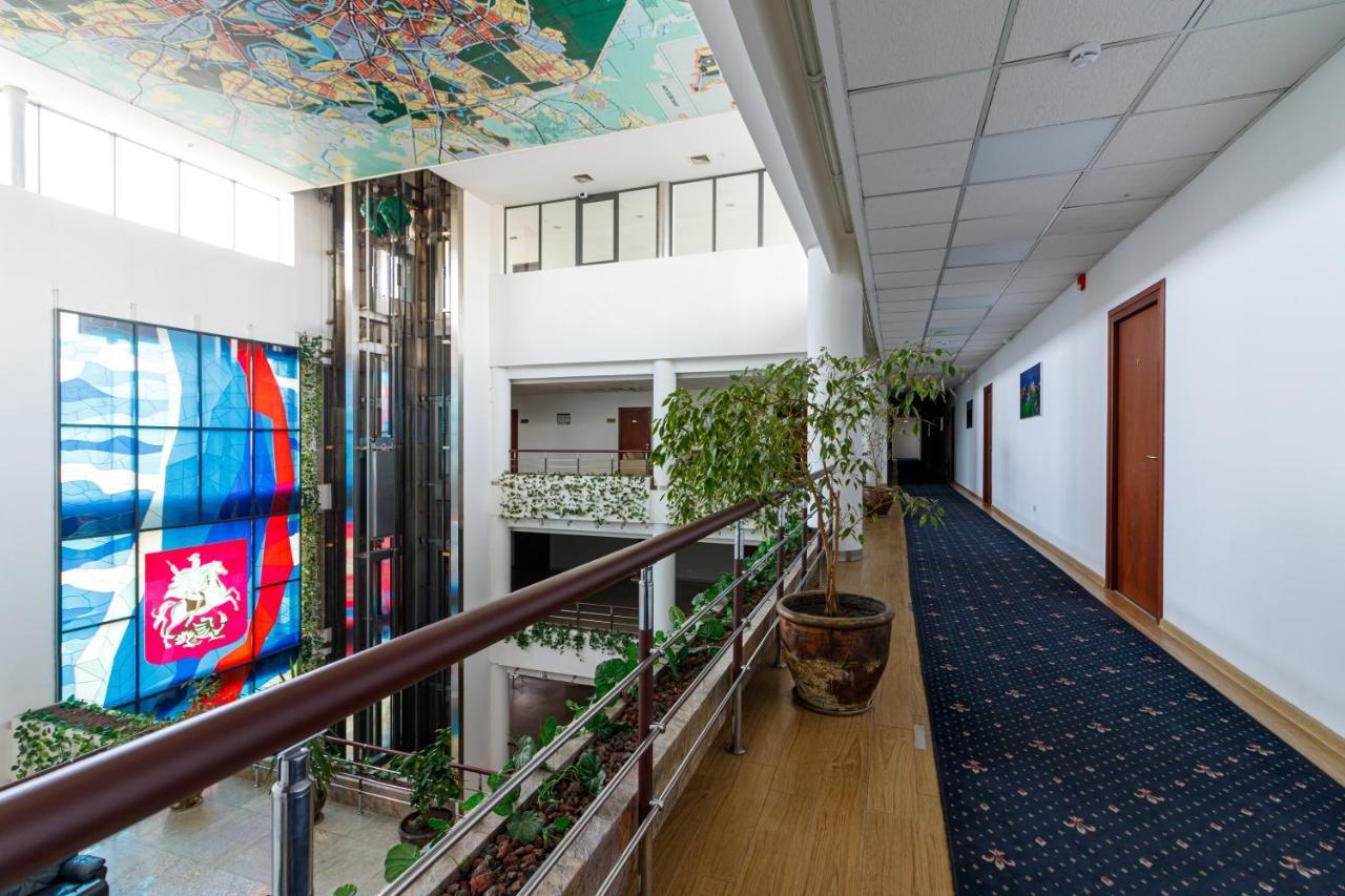 Moscow House Hotel Ереван Екстериор снимка