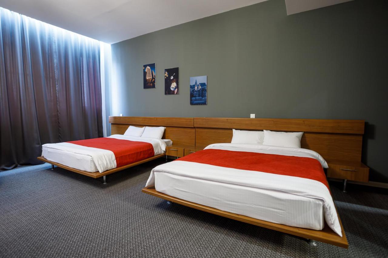 Moscow House Hotel Ереван Екстериор снимка