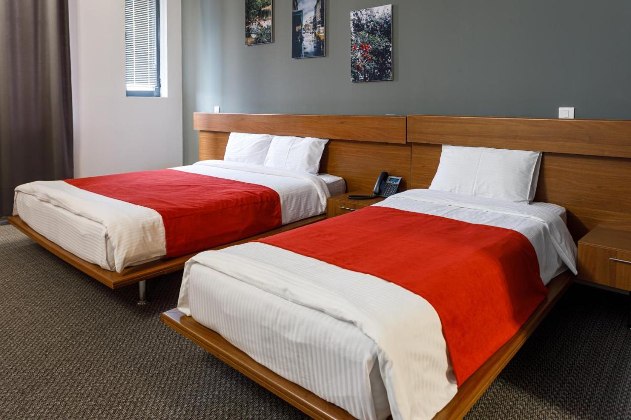 Moscow House Hotel Ереван Екстериор снимка